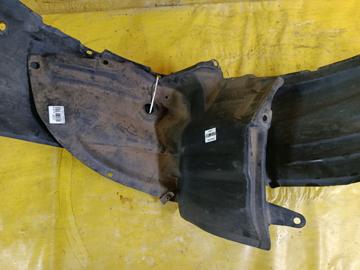 Подкрылок 53876-22020, 53876-22070 на Toyota Mark Ii GX90 1G-FE Фото 2