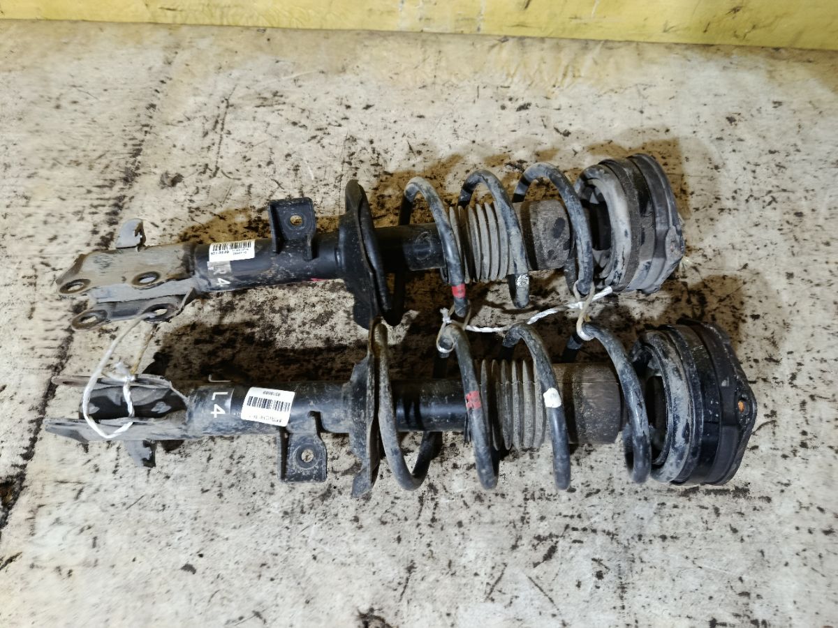 Стойка амортизатора на Nissan Ad Van VY12 HR15DE Фото 2