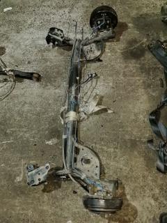 Балка подвески на Nissan Tiida Latio SC11 HR15DE, Заднее расположение