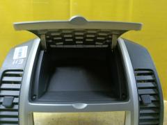 Консоль магнитофона 68260-1U600 на Nissan Note E11 Фото 3