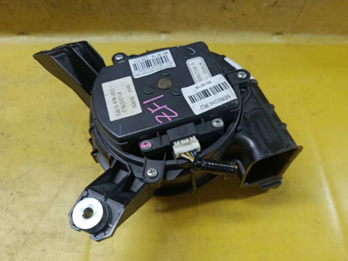 Мотор охлаждения батареи 1J810-RTW-0031 на Honda Cr-Z ZF1 Фото 2