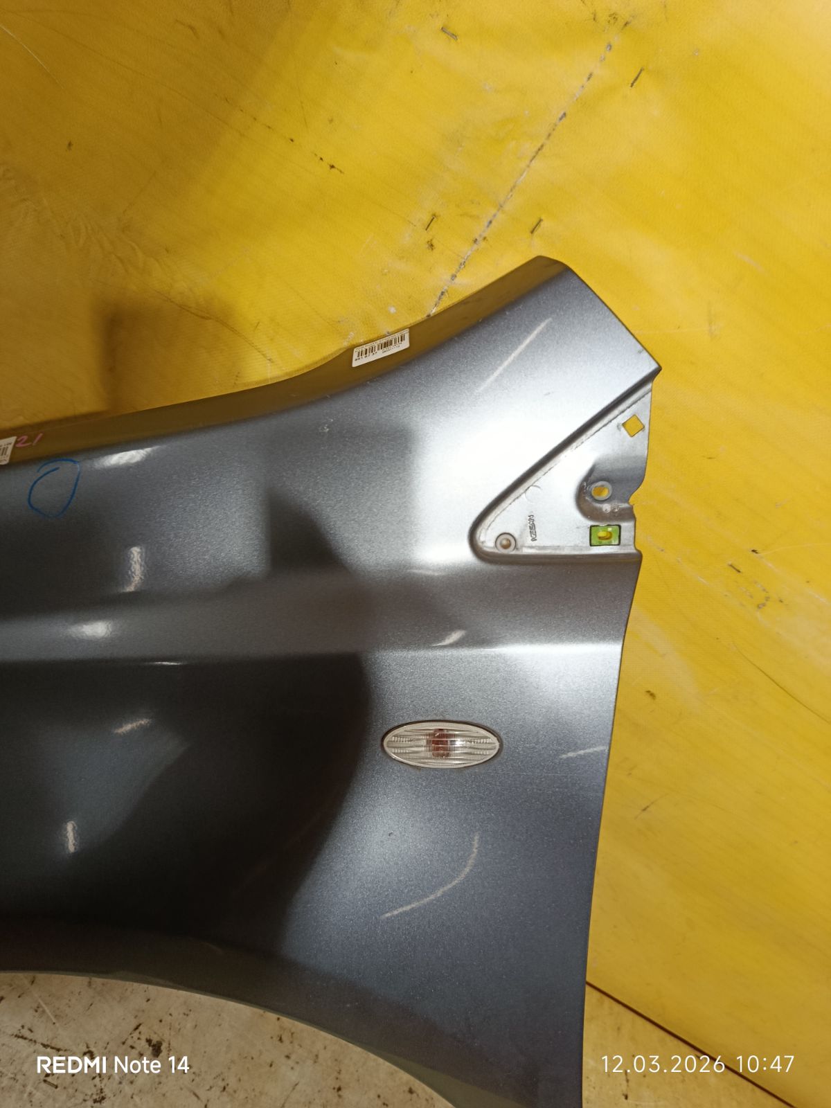 Крыло переднее на Nissan Note E11 Фото 5