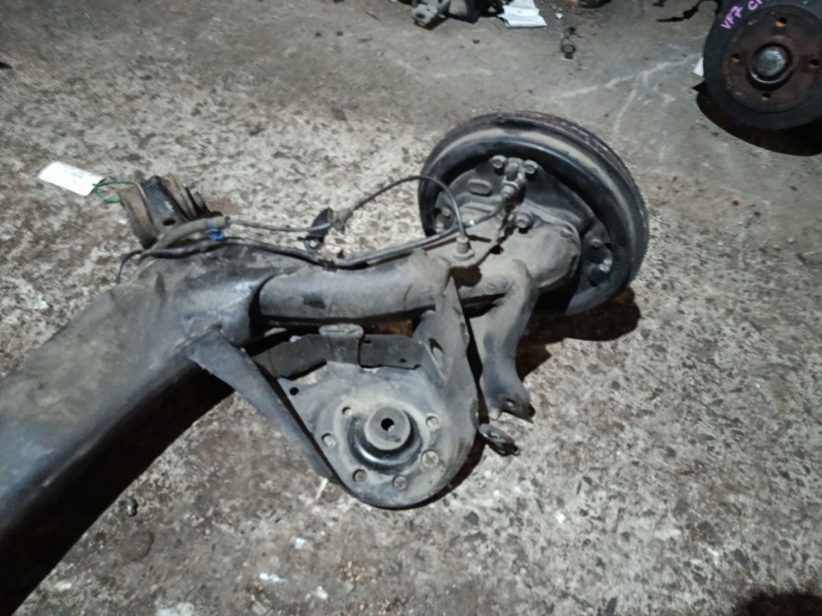 Балка подвески на Nissan Cube Z12 HR15DE Фото 4