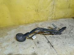 Заливная горловина топливного бака на Nissan Cube Z12 HR15DE Фото 3