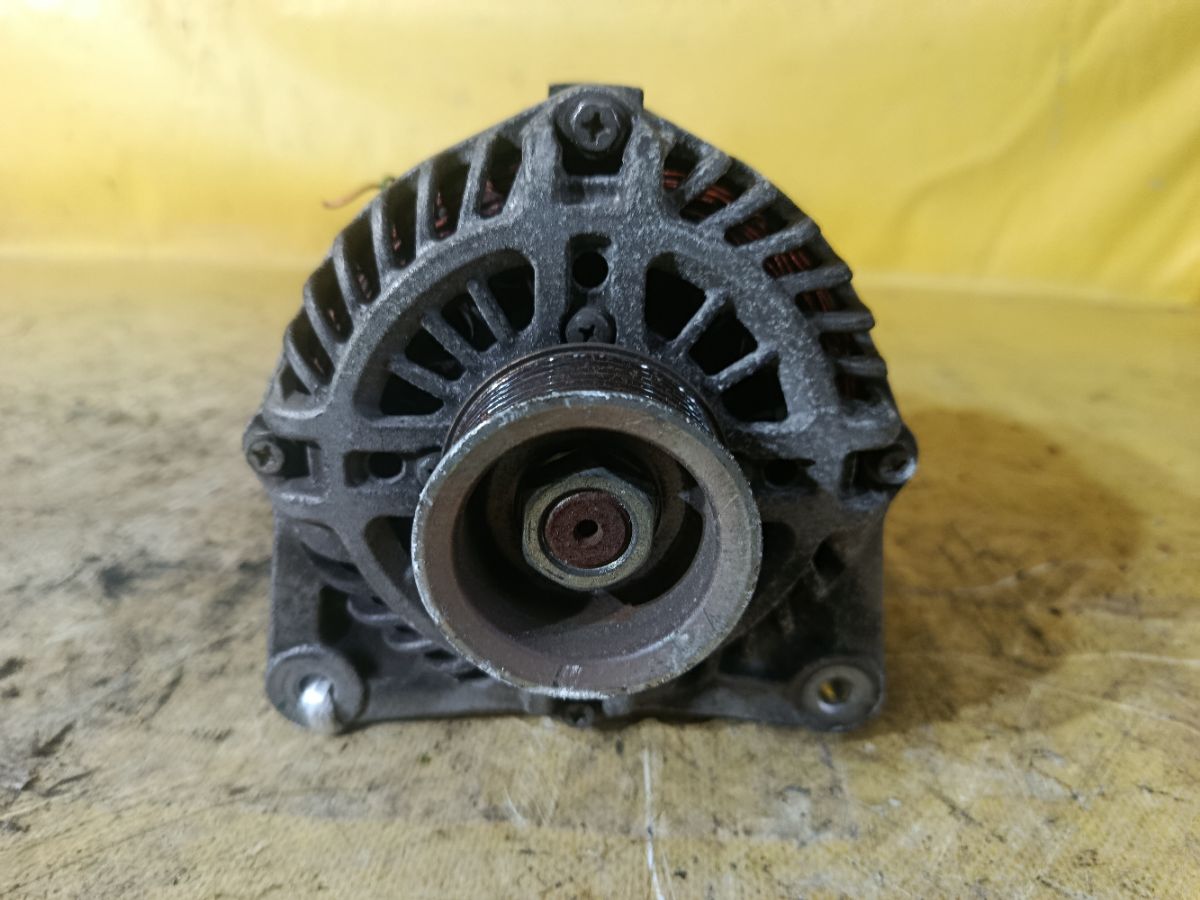 Генератор 23100-ED01A на Nissan Cube Z12 HR15DE Фото 2