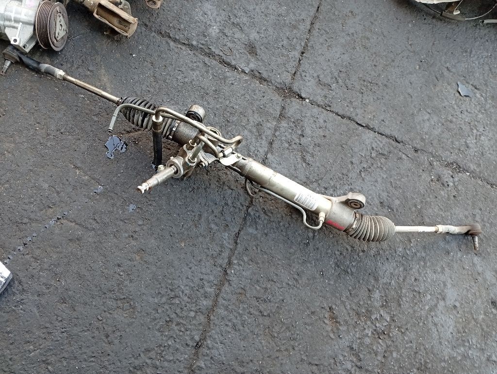 Рулевая рейка 45510-68010 на Toyota Isis ANM10G 1AZ-FSE Фото 1