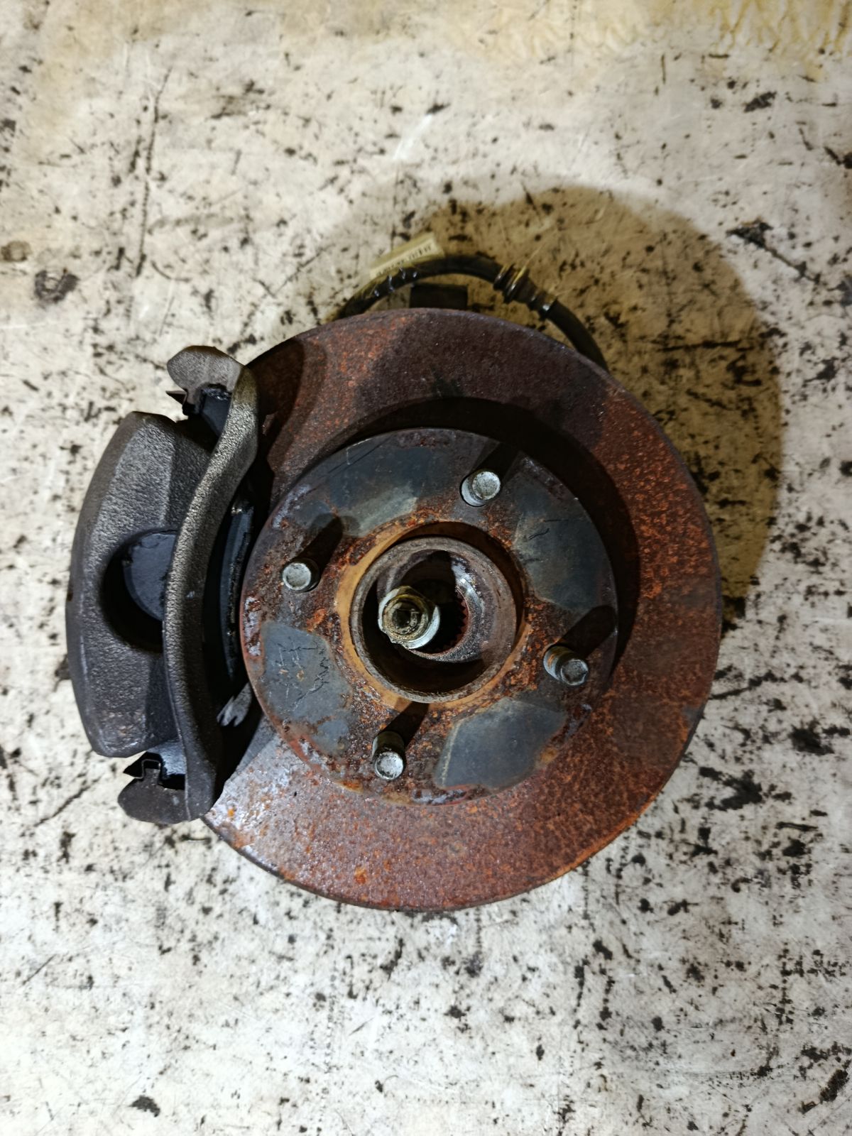 Ступица на Nissan Tiida Latio SC11 HR15DE Фото 3