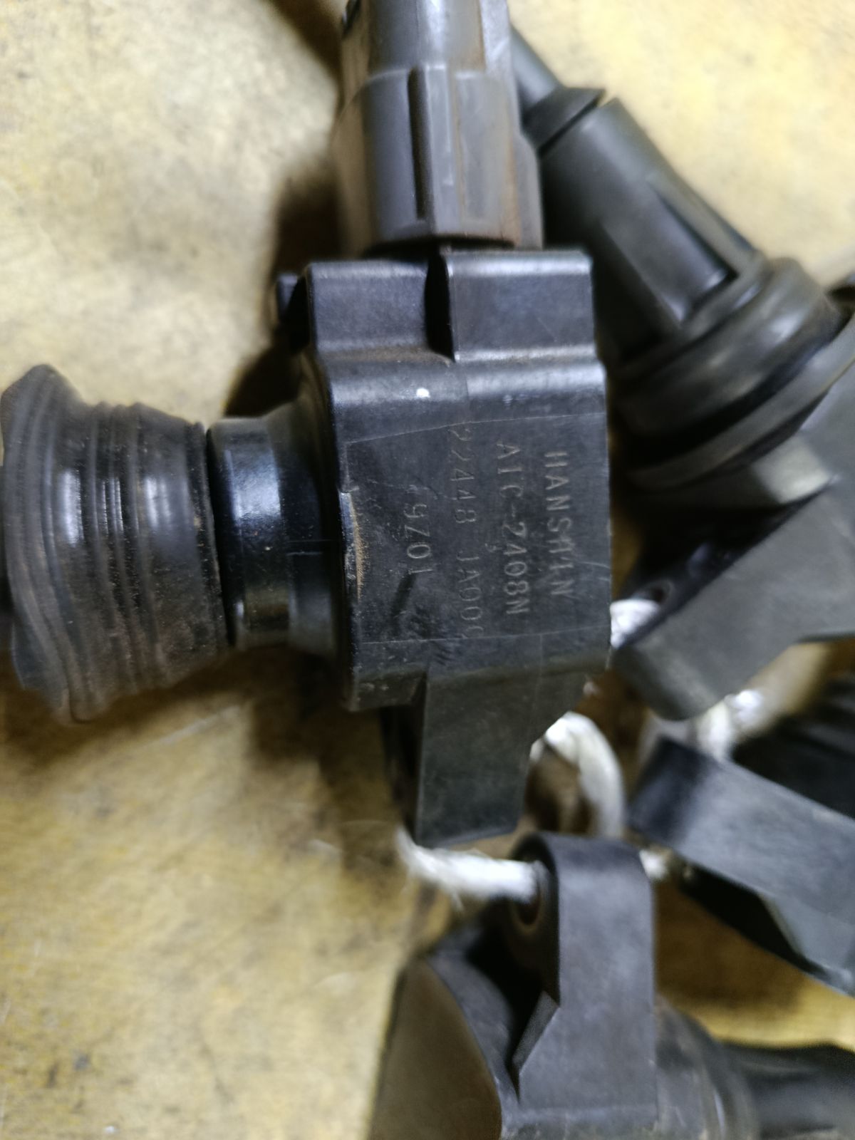 Катушка зажигания 22448-JA00C, 22448 ED000, LC-016-7208 на Nissan Tiida Latio SC11 HR15DE Фото 3
