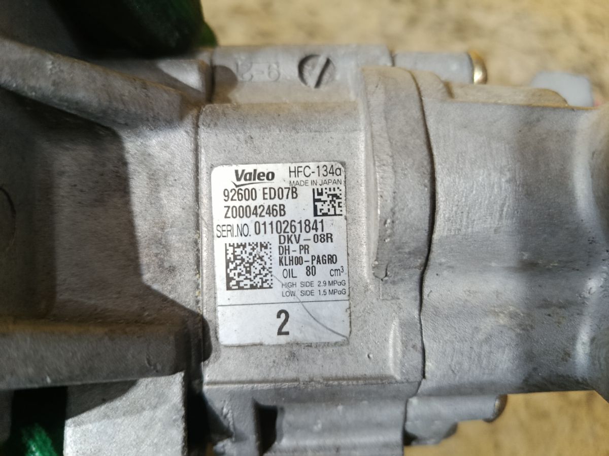 Компрессор кондиционера 92600-ED07B на Nissan Tiida Latio SC11 HR15DE Фото 4