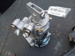 Компрессор кондиционера на Nissan Tiida Latio SC11 HR15DE 92600-ED07B
