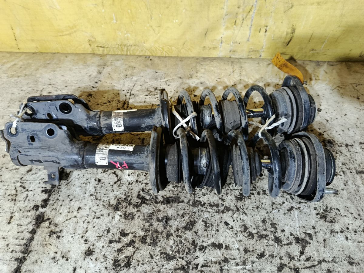 Стойка амортизатора на Nissan Dayz Roox B21A 3B20 Фото 2