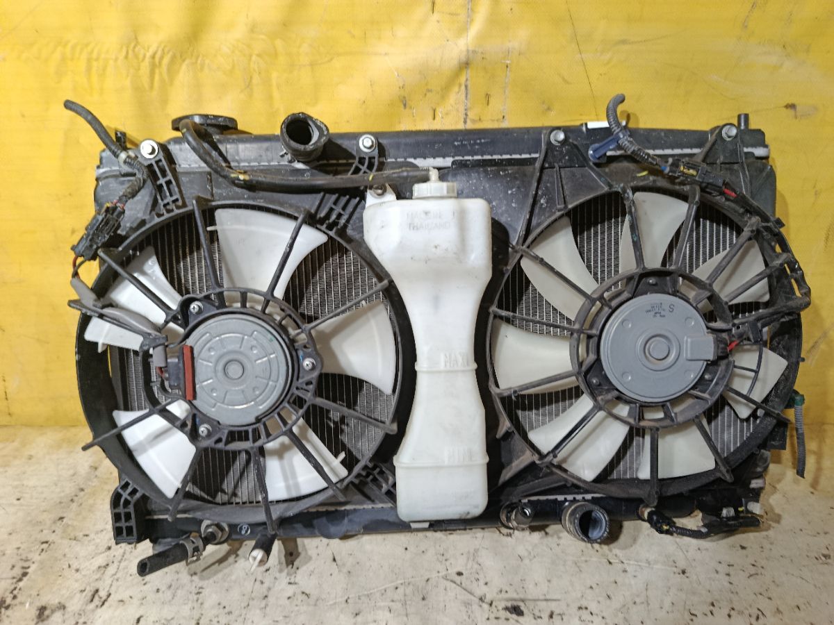 Радиатор ДВС на Honda Fit Shuttle GP2 LDA Фото 6