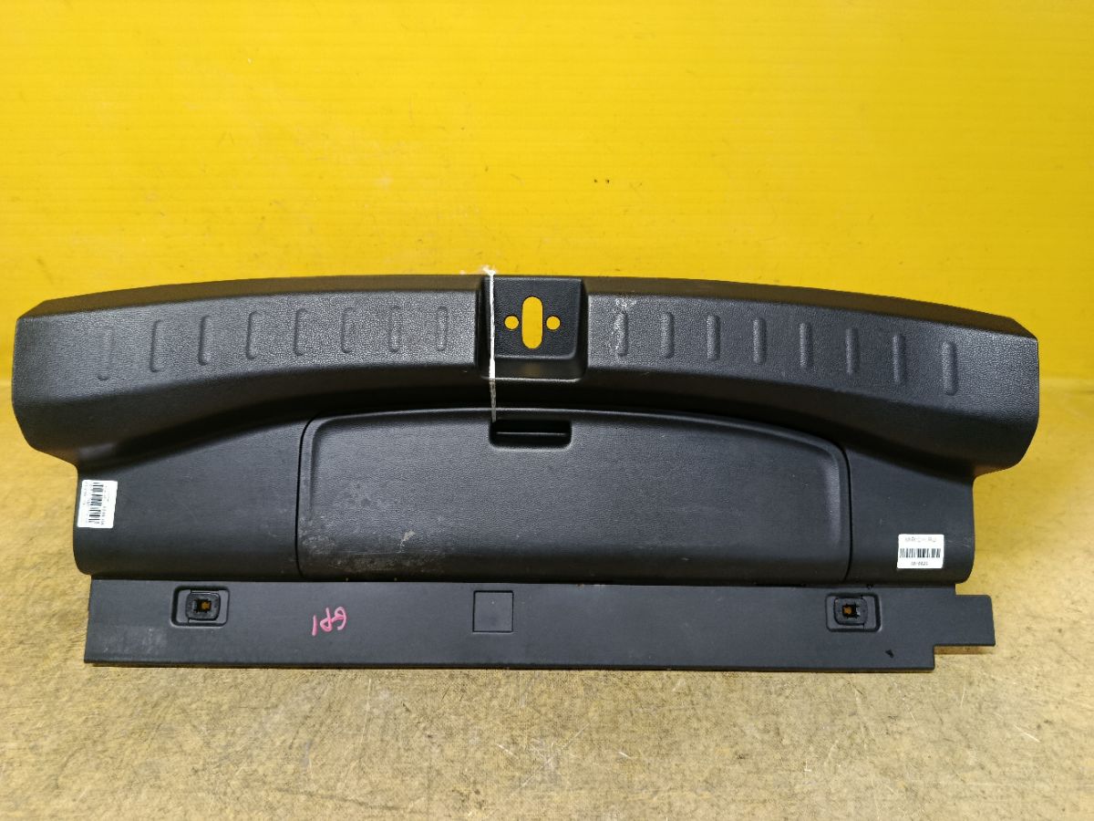 Обшивка багажника 84640-TF2-00 на Honda Fit Hybrid GP1 Фото 2