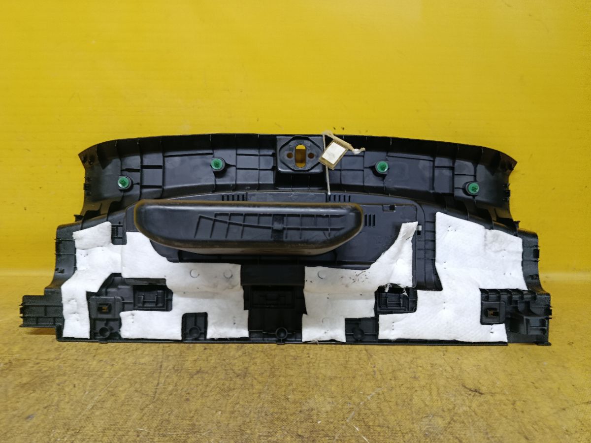 Обшивка багажника 84640-TF2-00 на Honda Fit Hybrid GP1 Фото 5