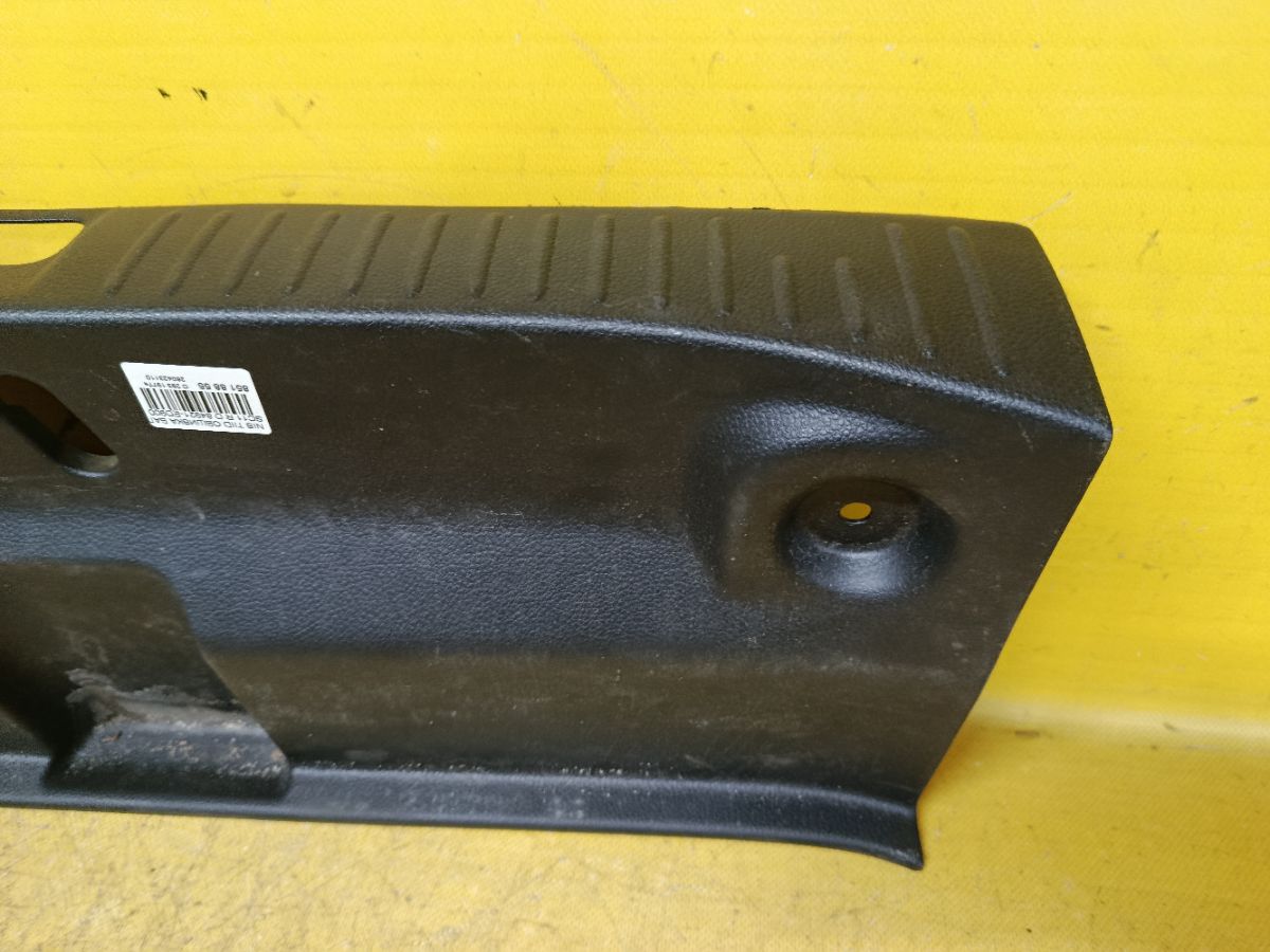 Обшивка багажника 84921-ED900 на Nissan Tiida Latio SC11 Фото 6