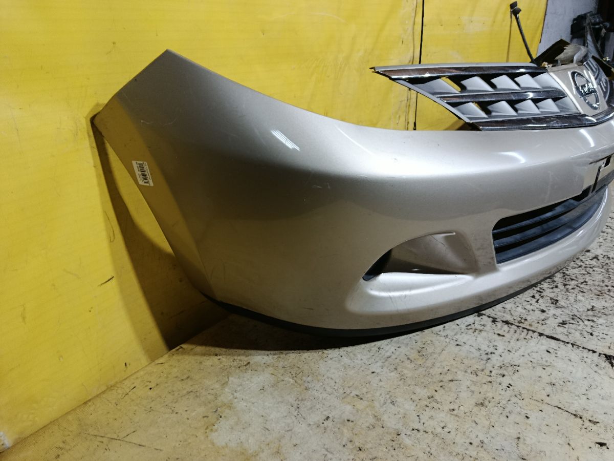 Бампер на Nissan Tiida Latio SC11 Фото 7