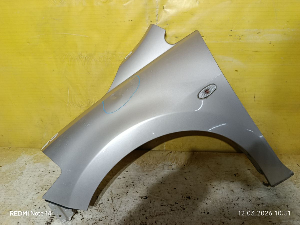 Крыло переднее на Nissan Tiida Latio SC11 Фото 4