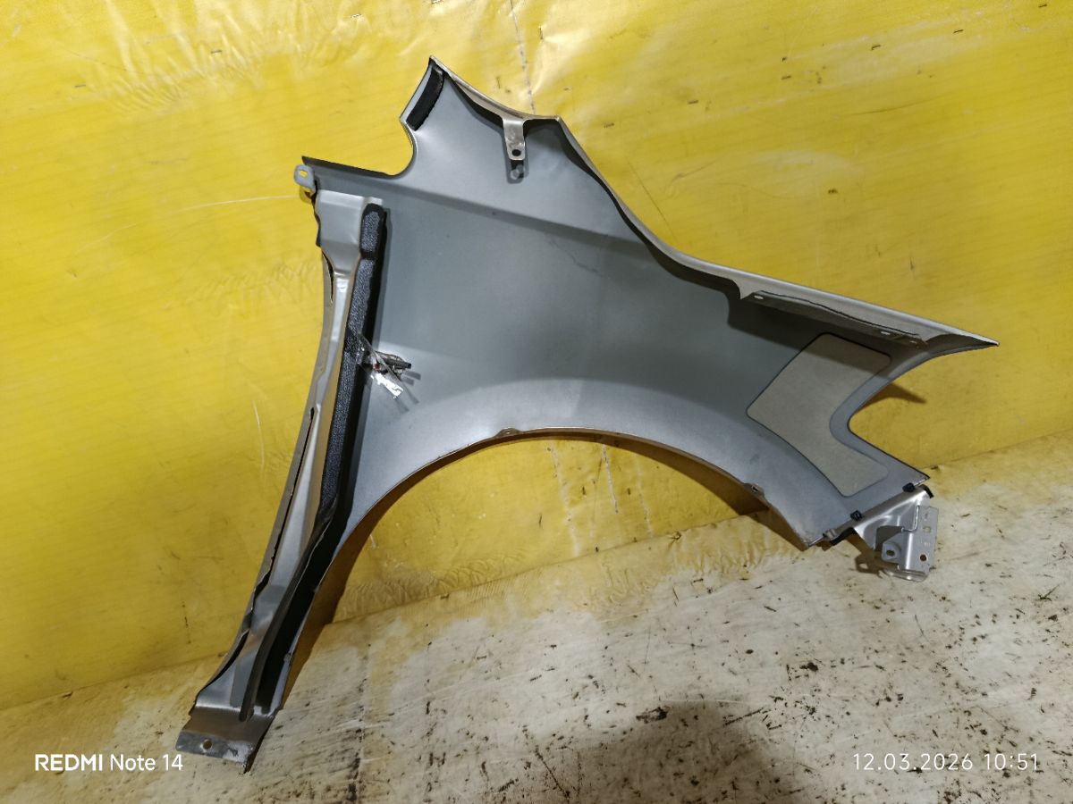 Крыло переднее на Nissan Tiida Latio SC11 Фото 8