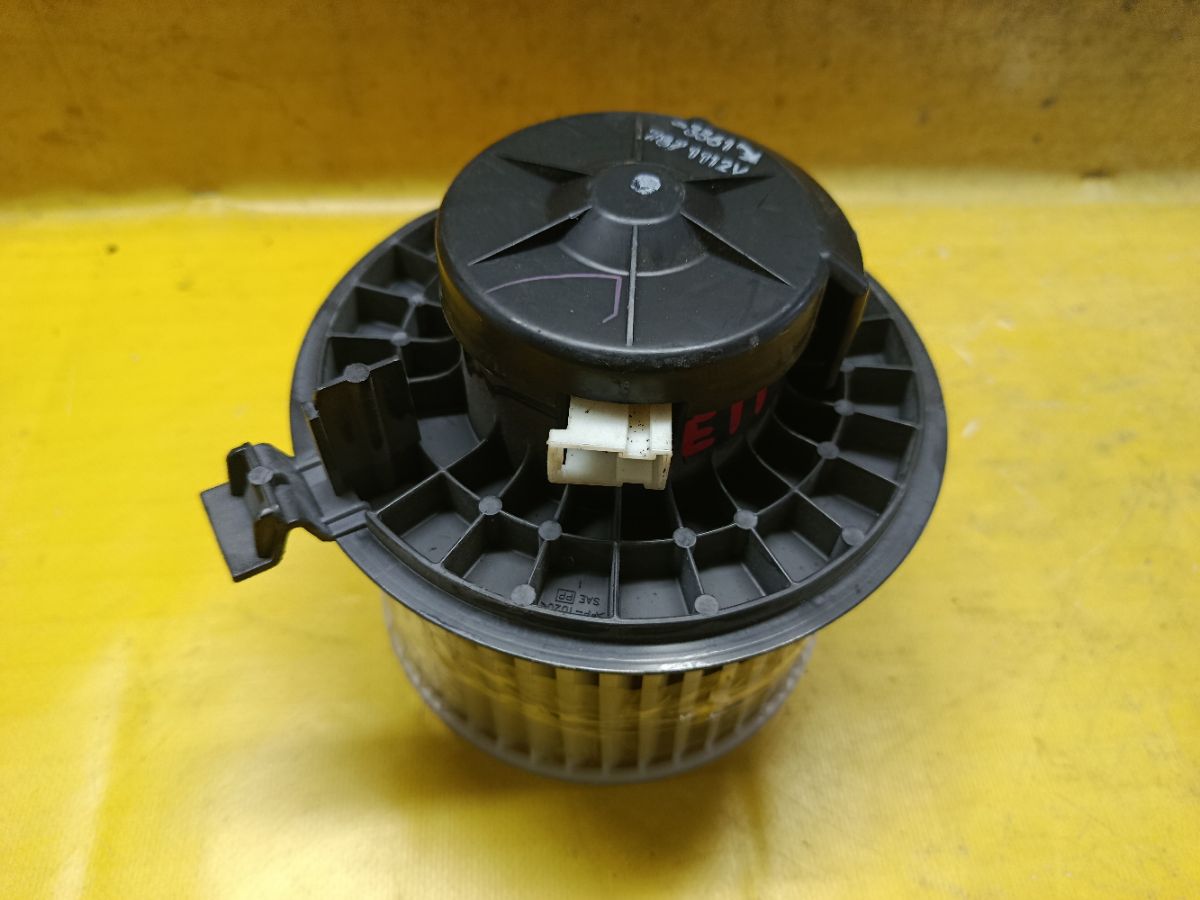 Мотор печки на Nissan Note E11 Фото 1