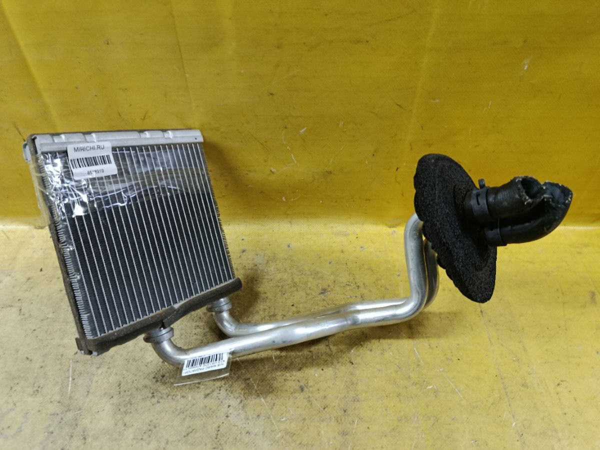 Радиатор печки на Nissan March K13 HR12DE Фото 3
