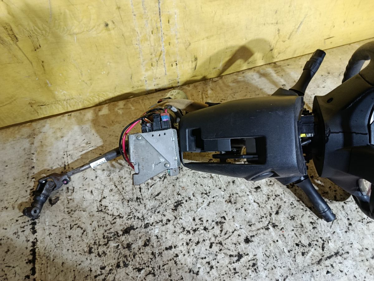 Рулевая колонка на Nissan March K13 Фото 4