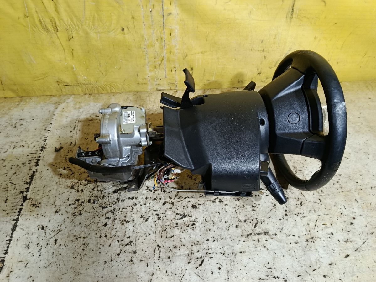 Рулевая колонка на Nissan Serena C25 Фото 2