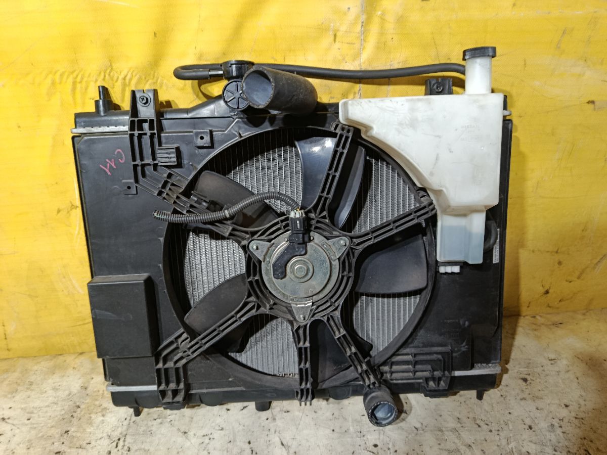 Радиатор ДВС на Nissan Tiida C11 HR15DE Фото 6