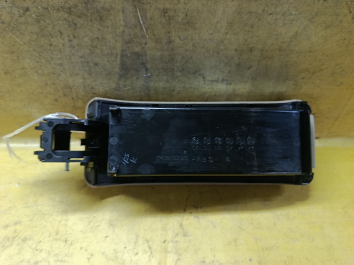 Подлокотник на Nissan Tiida C11 Фото 7