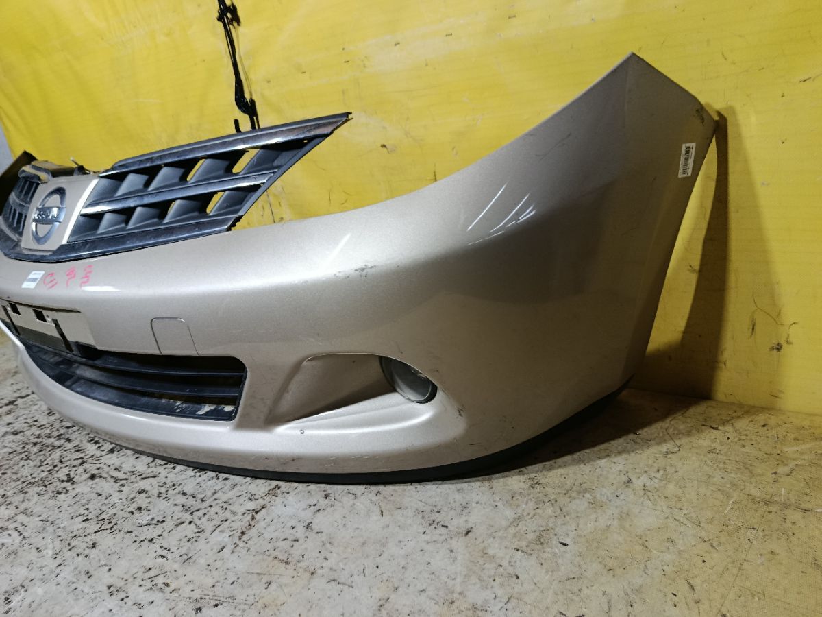 Бампер 02B2704 02B2704,62022-ED025, 62022ED025, 62022ED540, 62022EM00J, DS04213BA, DS04232BA, DS04232BB, DT20100000000, DT20200001000, GD6930, HQ62022EM00J, NS01001DB, NSL10507507, STDTW5000A0, U0505084, UNTEM622294 на Nissan Tiida C11 Фото 5