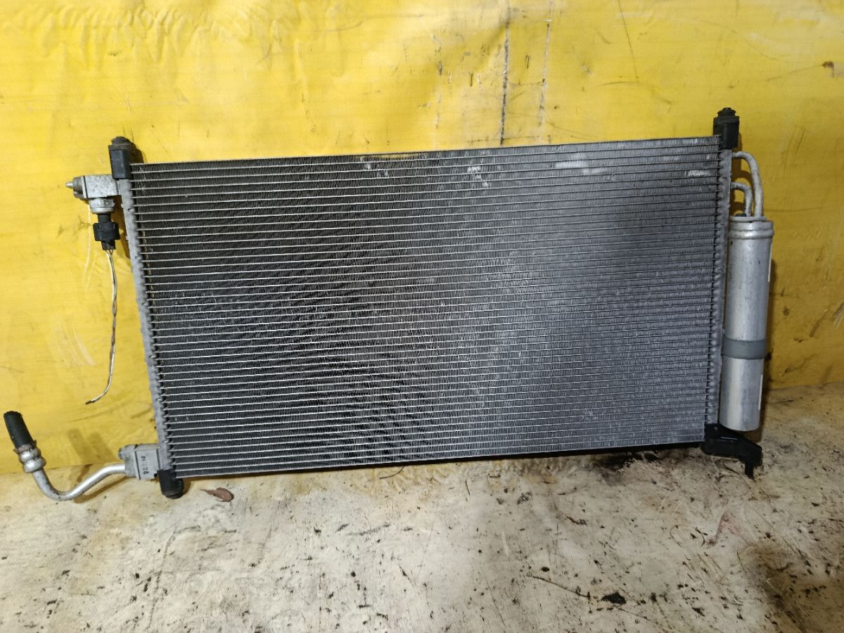 Радиатор кондиционера 92110 1U600, 92110 ED000, FX-267-3170, TD-267-3170 на Nissan Tiida C11 HR15DE Фото 1