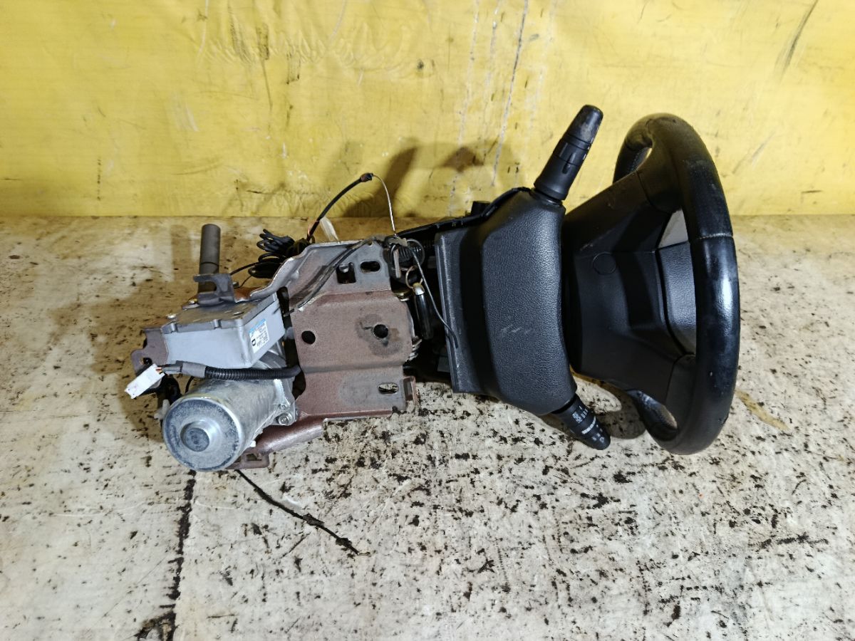 Рулевая колонка на Nissan Note E11 Фото 1