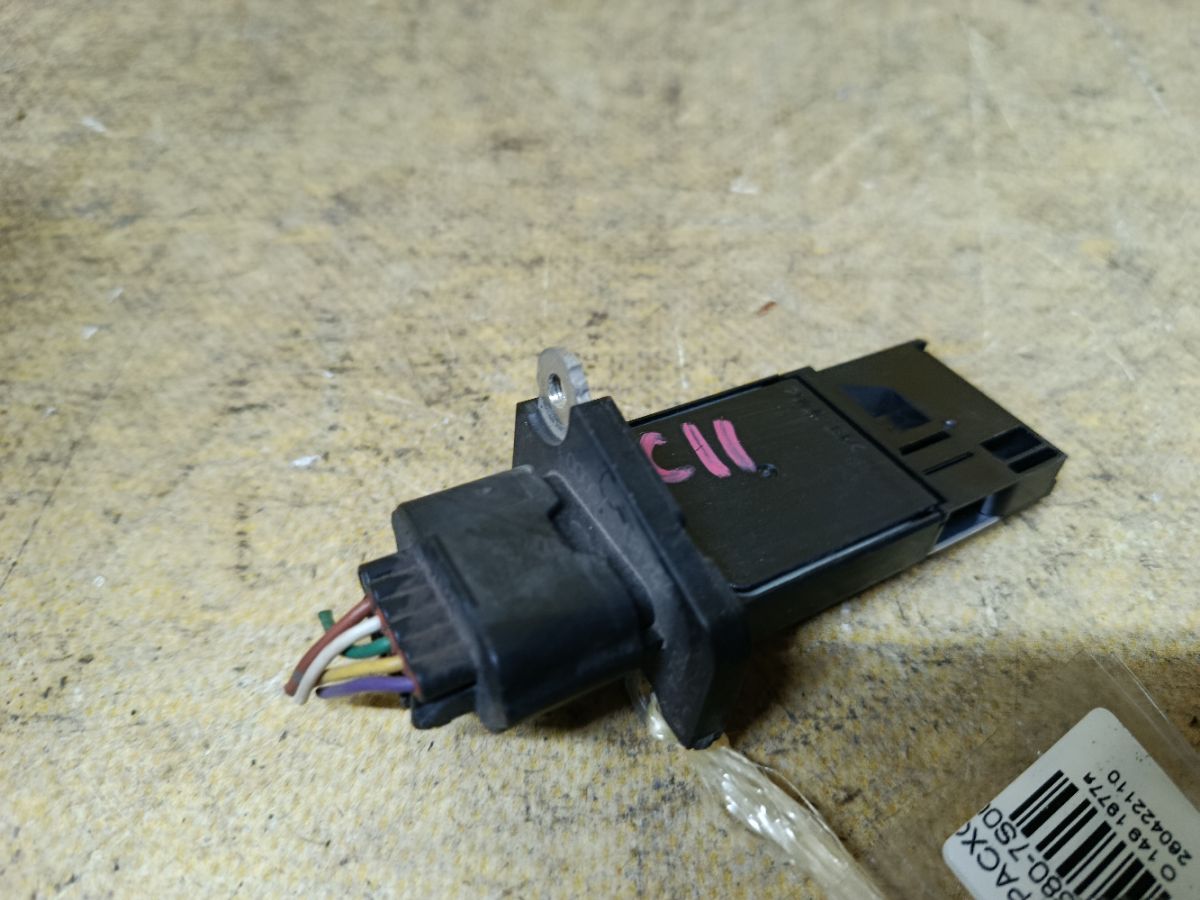 Датчик расхода воздуха 22680-7S000 на Nissan Tiida C11 HR15DE Фото 2