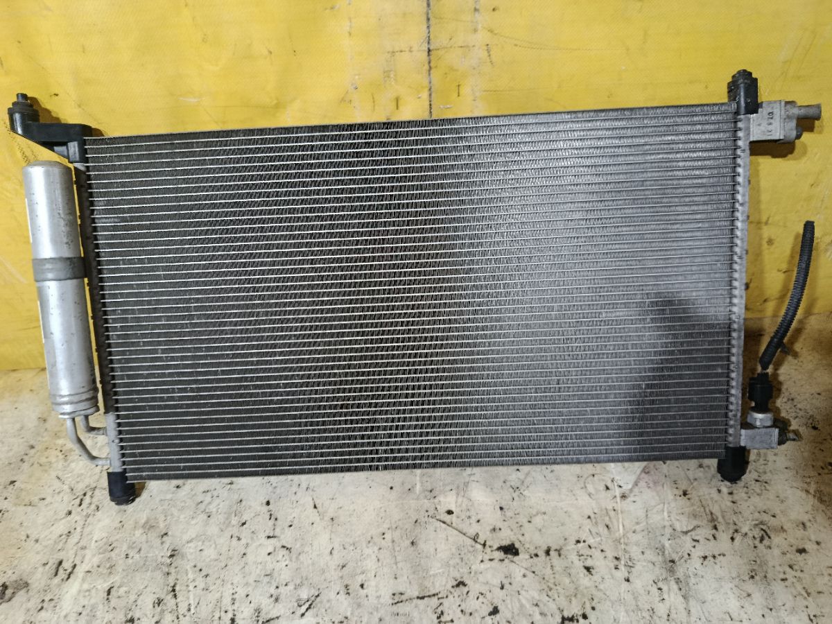 Радиатор кондиционера 92110 1U600, 92110 ED000, FX-267-3170, TD-267-3170 на Nissan Tiida C11 HR15DE Фото 2