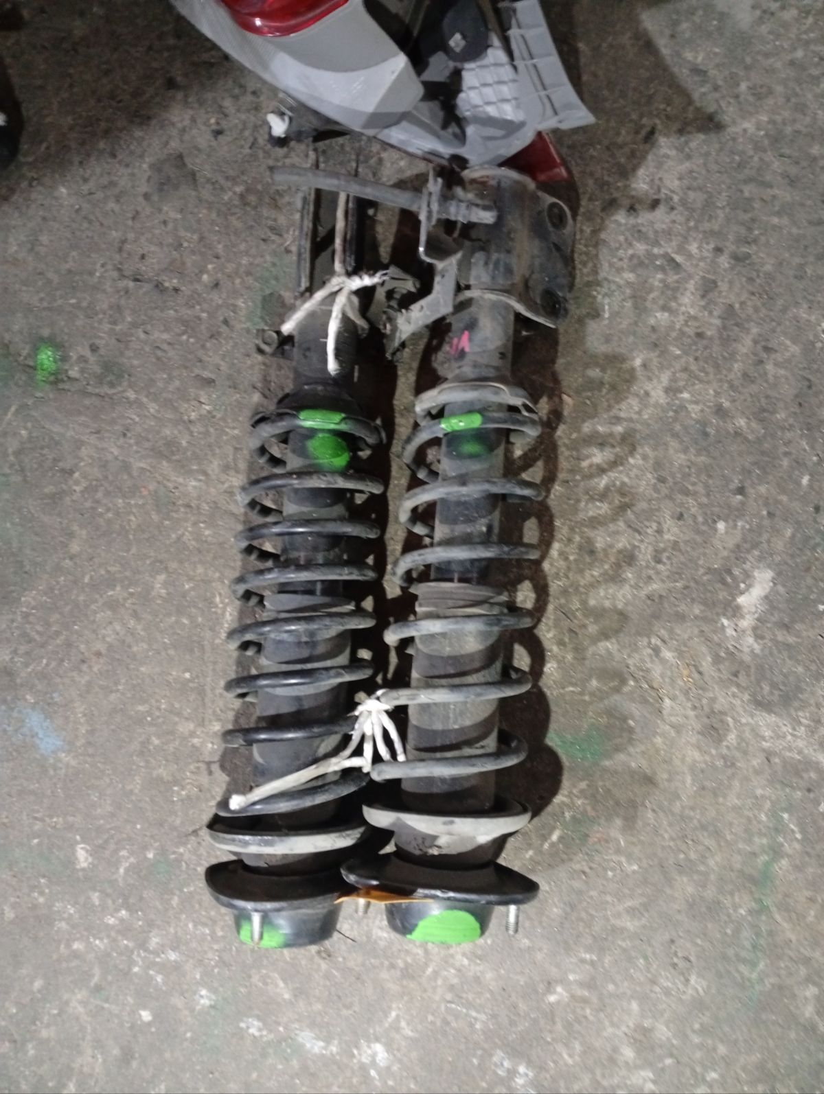 Стойка амортизатора 8058015, CR-049-1581, CR-049F-H53A, CR8828, MR519207, SJ-049-1581, ST-049-1581 на Mitsubishi Pajero Mini H58A 4A30 Фото 4