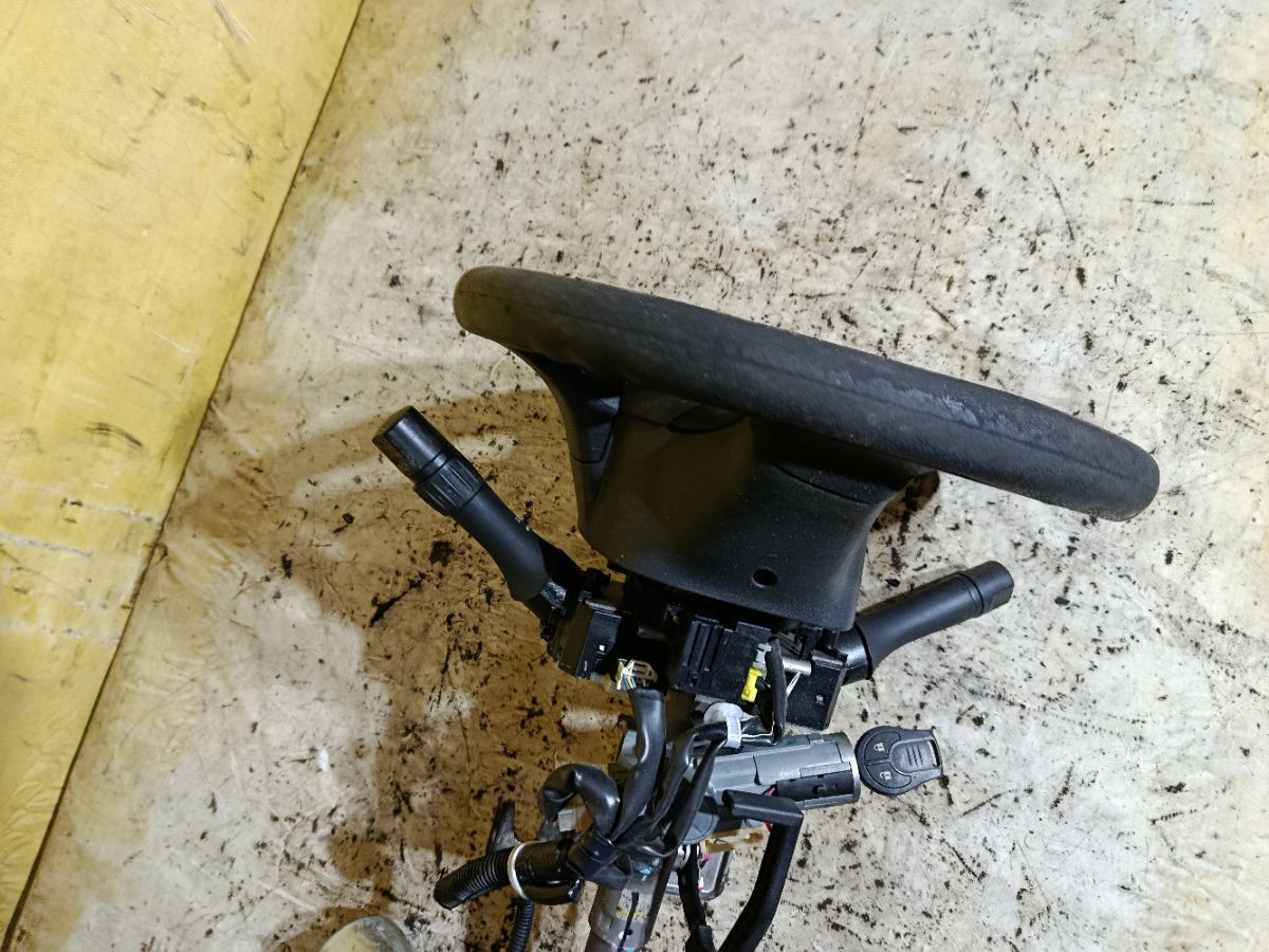 Рулевая колонка на Nissan March K13 Фото 5