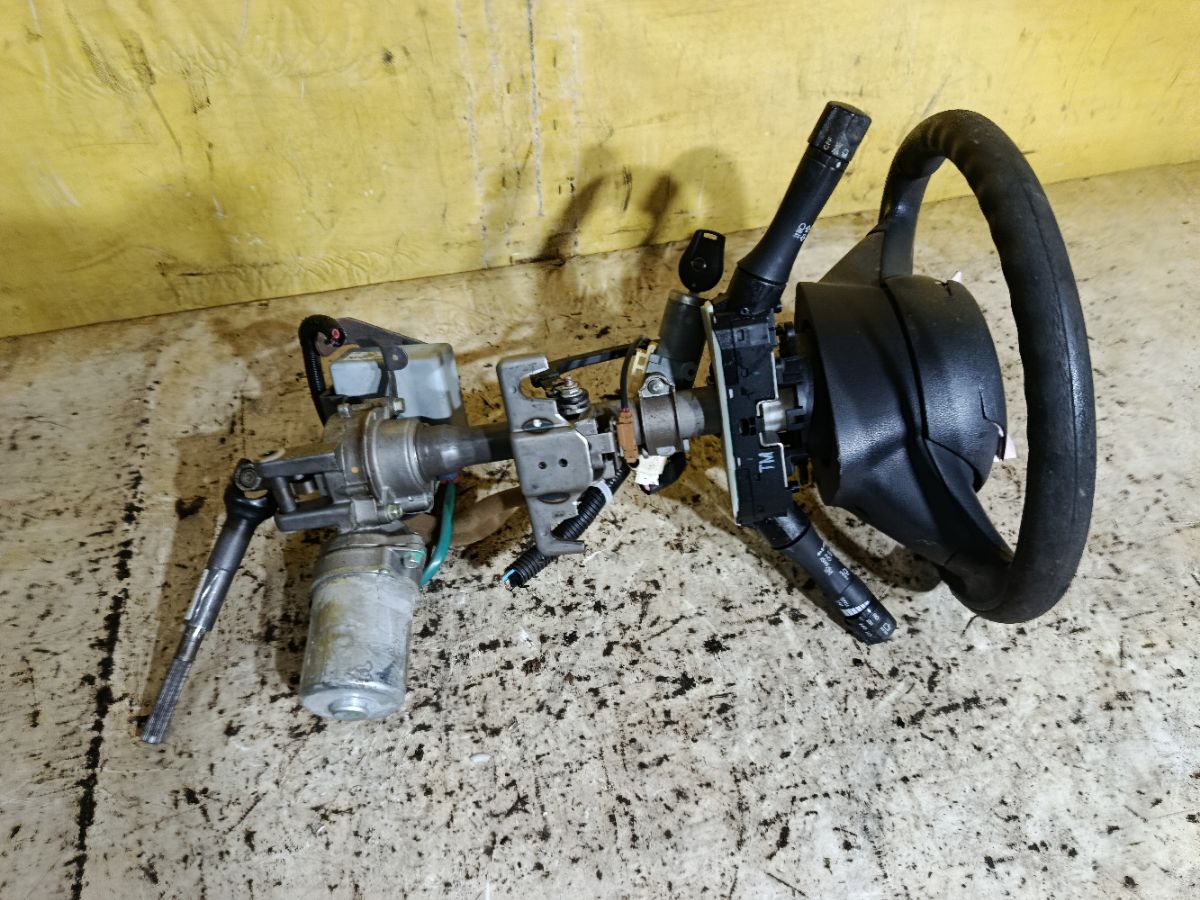 Рулевая колонка на Nissan March K13 Фото 6