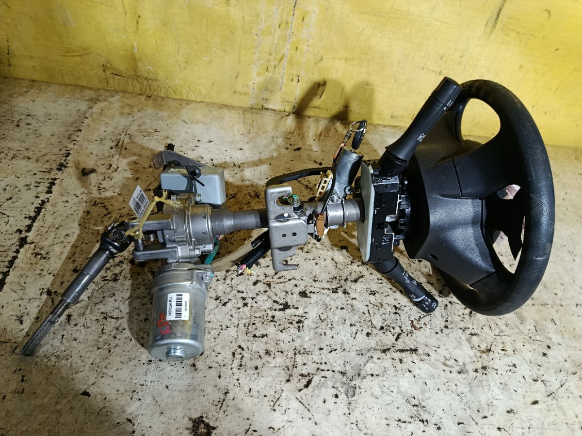 Рулевая колонка на Nissan March K13 Фото 4