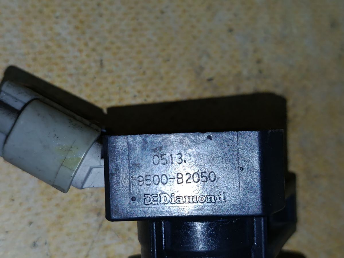 Катушка зажигания 19500-B2050 на Toyota Passo KGC30 1KR-FE Фото 6