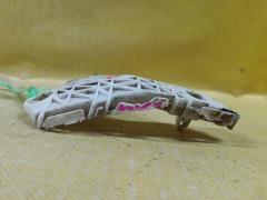 Крепление бампера 52535-52080 на Toyota Ractis NCP100 Фото 3