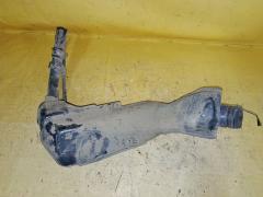 Заливная горловина топливного бака на Toyota Ractis NCP100 1NZ-FE Фото 2