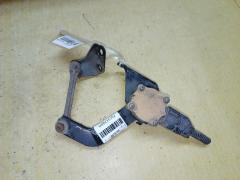 Датчик регулировки наклона фар на Toyota Wish ZNE10G Фото 4