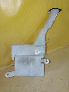 Бачок омывателя 85315-52050 на Toyota Funcargo NCP20 Фото 6