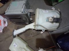 Бачок омывателя 85315-52050 на Toyota Funcargo NCP20 Фото 7