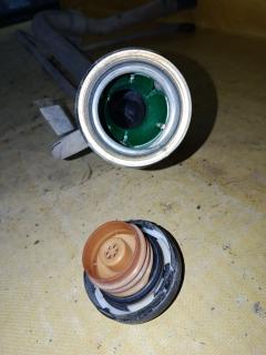 Заливная горловина топливного бака 77201-52050 на Toyota Funcargo NCP20 2NZ-FE Фото 6