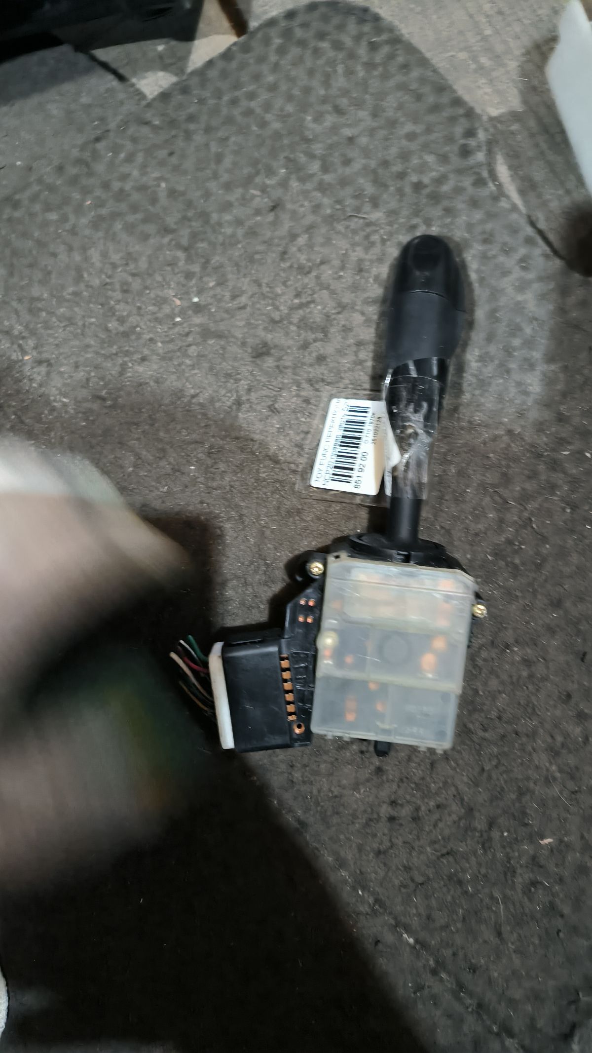 Переключатель поворотов на Toyota Funcargo NCP20 Фото 7