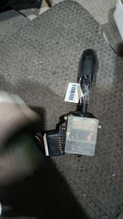 Переключатель поворотов на Toyota Funcargo NCP20 Фото 7