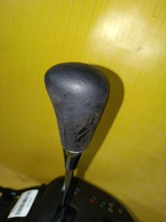 Ручка КПП на Toyota Vitz SCP90 Фото 5