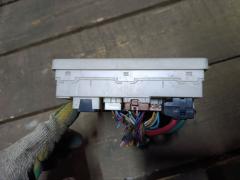 Блок предохранителей на Nissan March AK12 CR12DE Фото 6