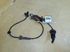 Датчик ABS 57450-TF0-003 на Honda Fit GE6 L13A Фото 3