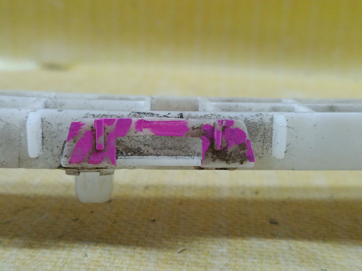 Крепление бампера 52575-47020 на Toyota Prius ZVW30 Фото 5